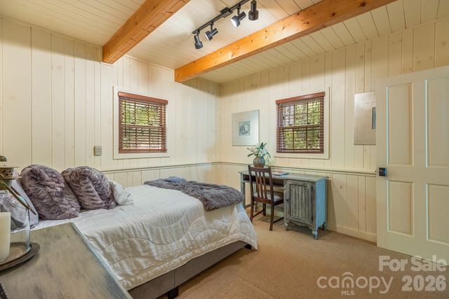 1213 Bull Pen Road, Cashiers, NC 28717