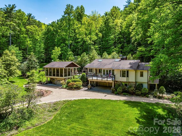 1213 Bull Pen Road, Cashiers, NC 28717