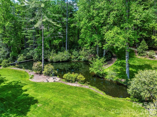 1213 Bull Pen Road, Cashiers, NC 28717