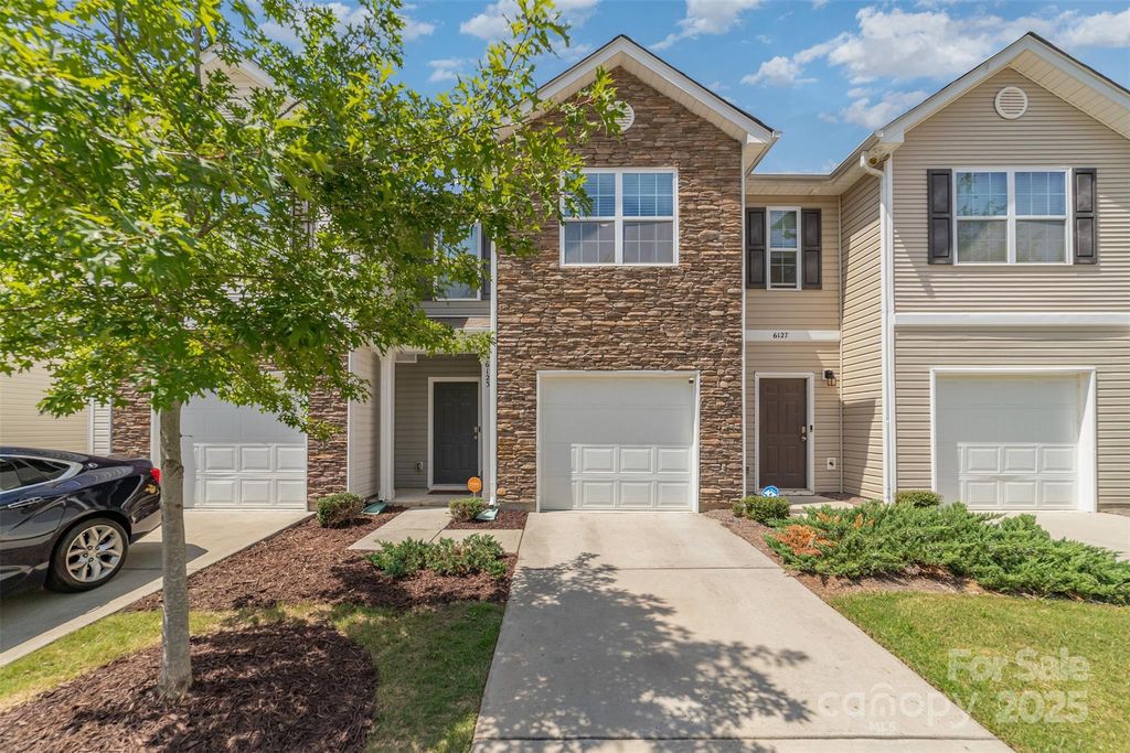 6123 Guildford Hill Lane, Charlotte, NC 28215