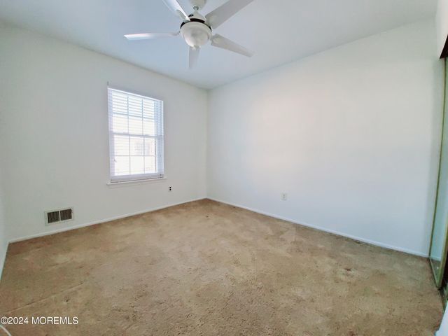 912 Wellington Place, Aberdeen, NJ 07747