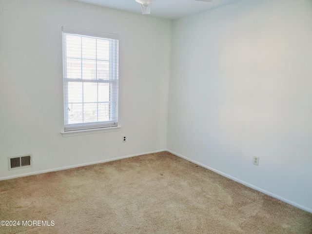 912 Wellington Place, Aberdeen, NJ 07747