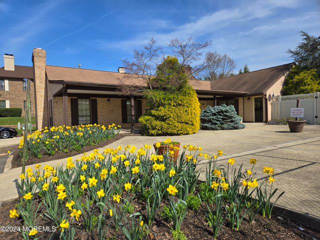 912 Wellington Place, Aberdeen, NJ 07747