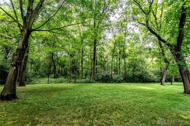 1711 Mcclellan Road, Xenia, OH 45385