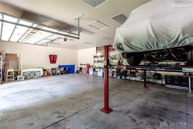 1711 Mcclellan Road, Xenia, OH 45385