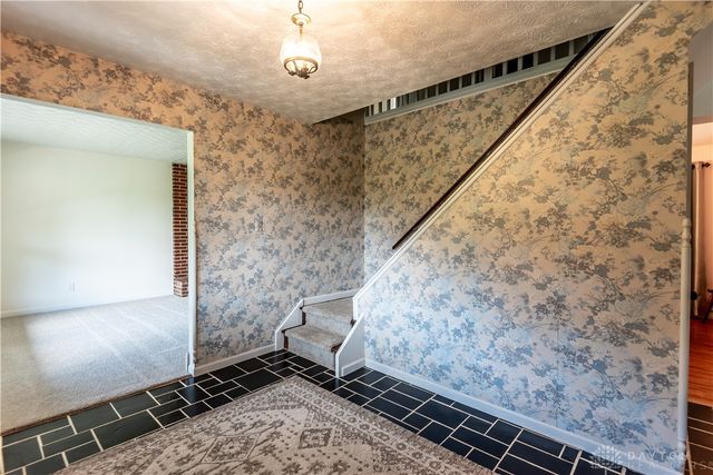 1711 Mcclellan Road, Xenia, OH 45385