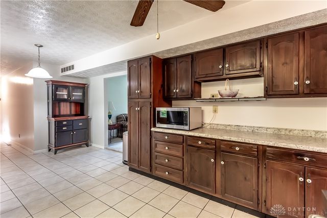 1711 Mcclellan Road, Xenia, OH 45385