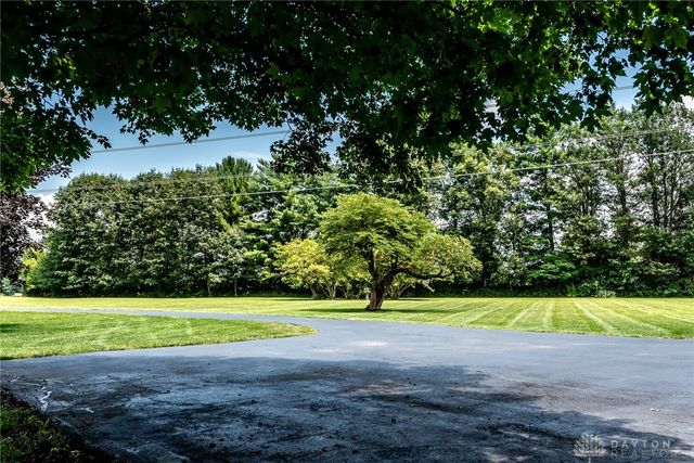 1711 Mcclellan Road, Xenia, OH 45385