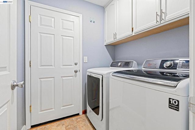 1930 Tahoe Cir, Tracy, CA 95376