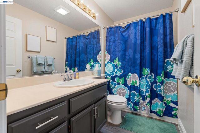 1930 Tahoe Cir, Tracy, CA 95376