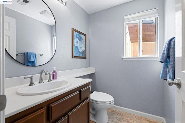 1930 Tahoe Cir, Tracy, CA 95376
