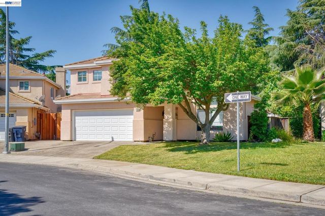1930 Tahoe Cir, Tracy, CA 95376