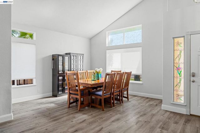 1930 Tahoe Cir, Tracy, CA 95376