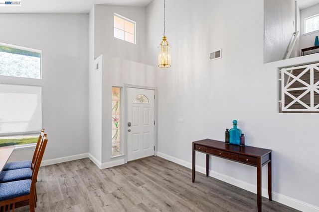 1930 Tahoe Cir, Tracy, CA 95376