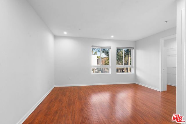 1401 S St Andrews Place 201, Los Angeles, CA 90019