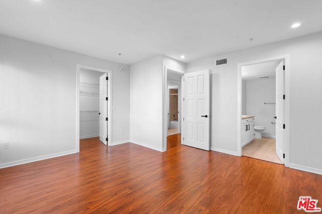 1401 S St Andrews Place 201, Los Angeles, CA 90019