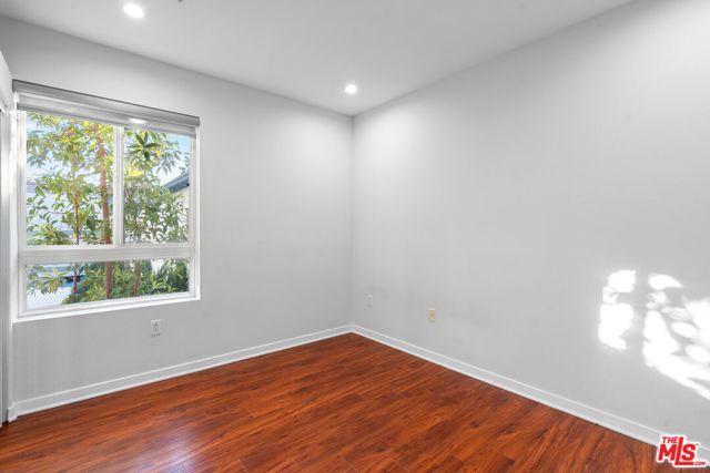 1401 S St Andrews Place 201, Los Angeles, CA 90019