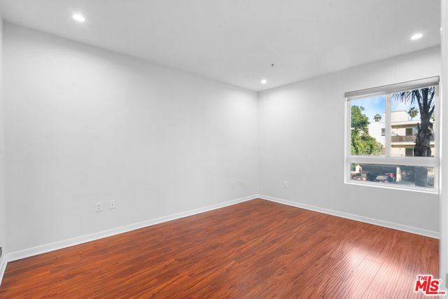 1401 S St Andrews Place 201, Los Angeles, CA 90019