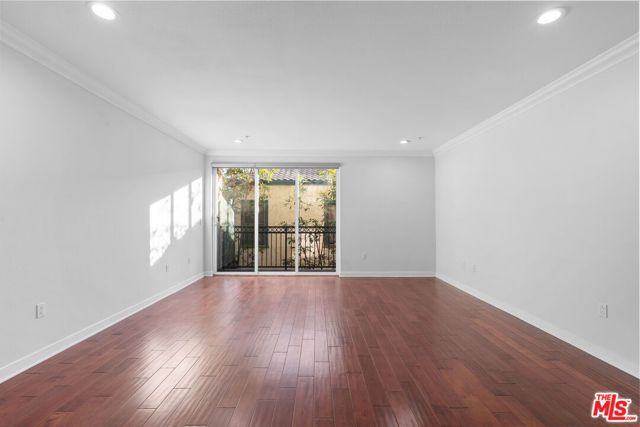 1401 S St Andrews Place 201, Los Angeles, CA 90019