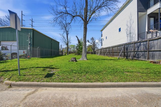 3011 Elysian Street, Houston, TX 77009