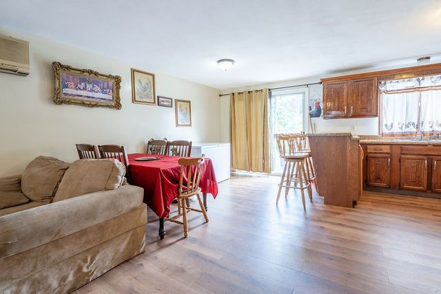 81 Petteys Avenue, Providence, RI 02909