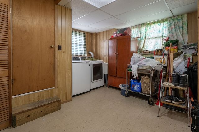 81 Petteys Avenue, Providence, RI 02909