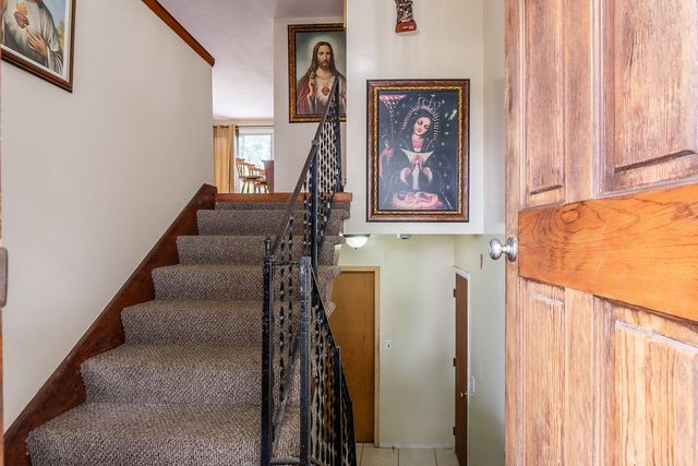 81 Petteys Avenue, Providence, RI 02909