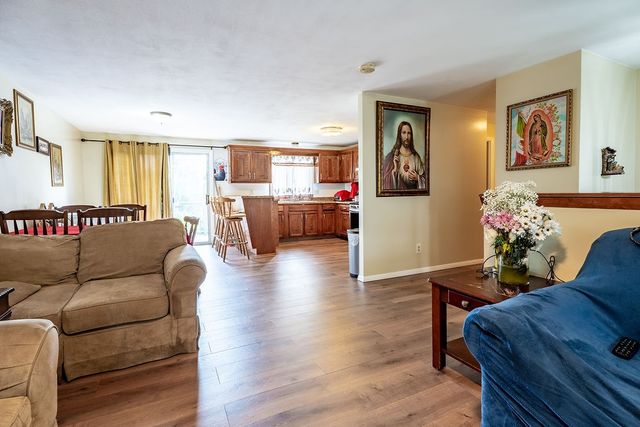 81 Petteys Avenue, Providence, RI 02909