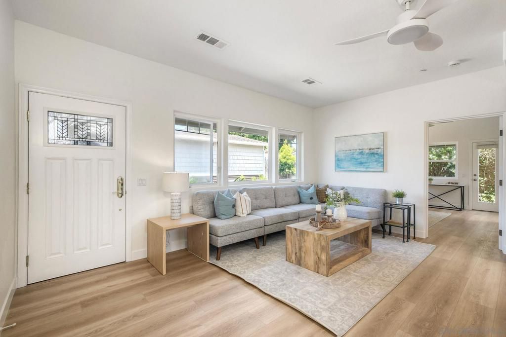 1027 29 Knowles Ave, Carlsbad, CA 92008 — photo 5