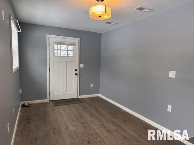 1619 ELMWOOD Street, Jacksonville, IL 62650