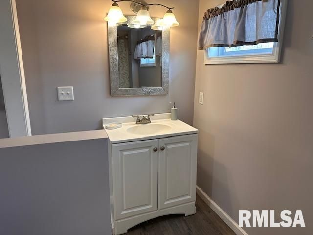 1619 ELMWOOD Street, Jacksonville, IL 62650