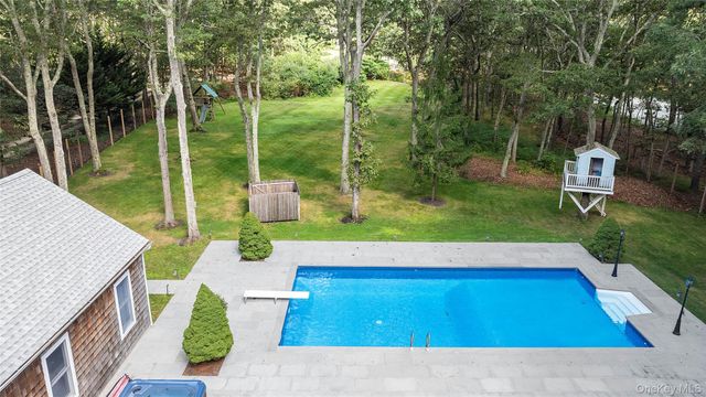 532 Blank Lane, Water Mill, NY 11976