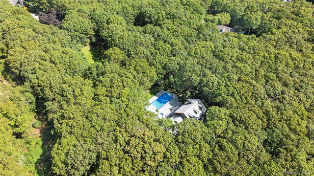 532 Blank Lane, Water Mill, NY 11976