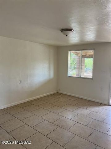 375 W 33rd Street, Tucson, AZ 85713
