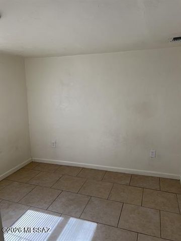 375 W 33rd Street, Tucson, AZ 85713