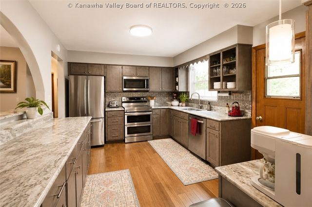 169 Burning Springs Drive, Belle, WV 25015