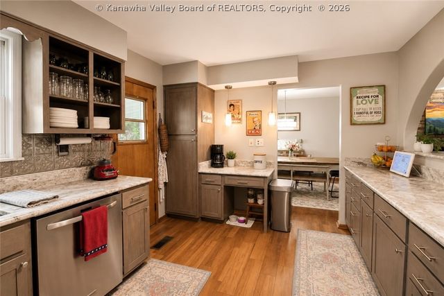 169 Burning Springs Drive, Belle, WV 25015