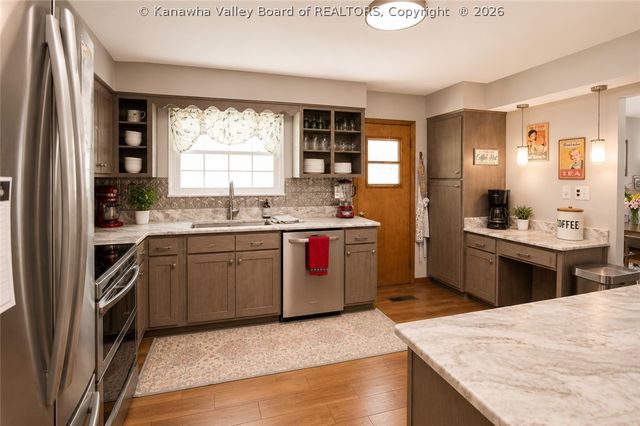 169 Burning Springs Drive, Belle, WV 25015