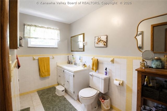 169 Burning Springs Drive, Belle, WV 25015