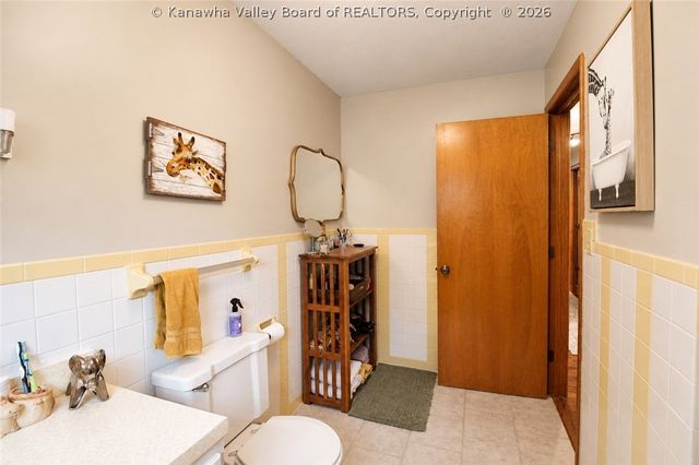 169 Burning Springs Drive, Belle, WV 25015