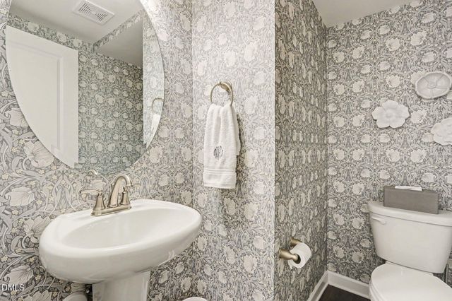 108 Etteinne Garden Lane, Wake Forest, NC 27587