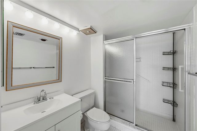 400 ISLAND WAY 411, Clearwater, FL 33767
