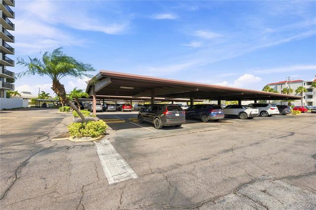 400 ISLAND WAY 411, Clearwater, FL 33767