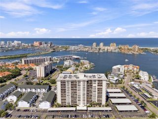 400 ISLAND WAY 411, Clearwater, FL 33767