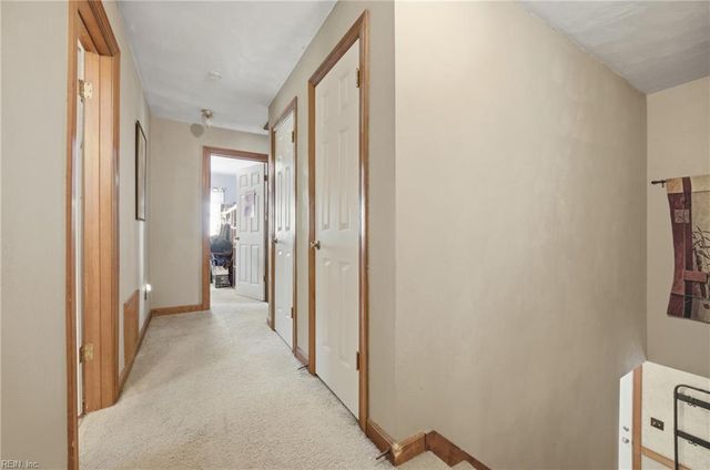 904 Lela LN, Chesapeake, VA 23322