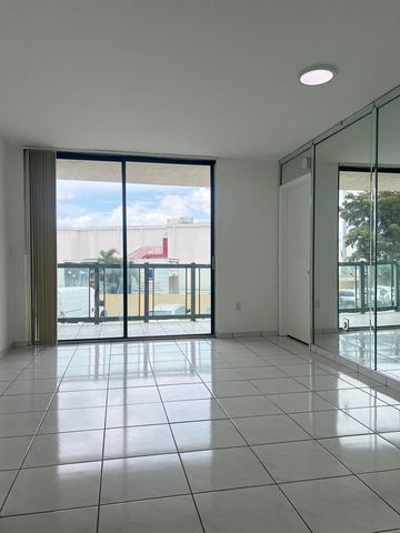 2055 SW 122nd 219, Miami, FL 33175