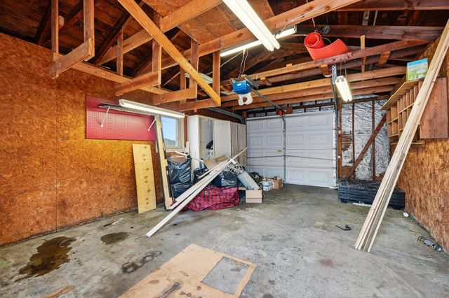208 South Walnut Street, Huntington, WV 25705