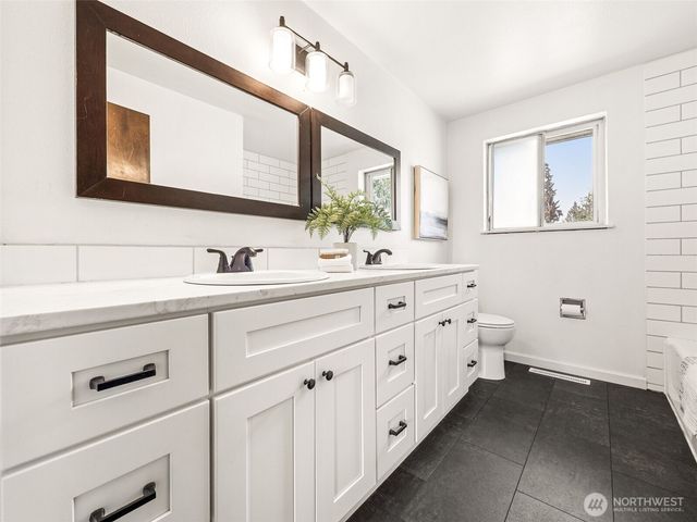 12609 146th Street E, Puyallup, WA 98374