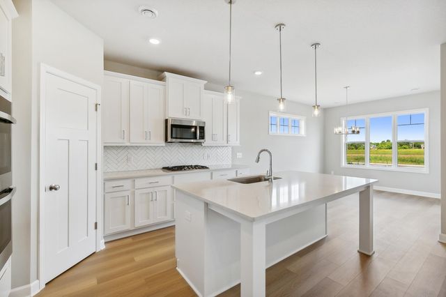 8203 Haywood Drive, Lino Lakes, MN 55014