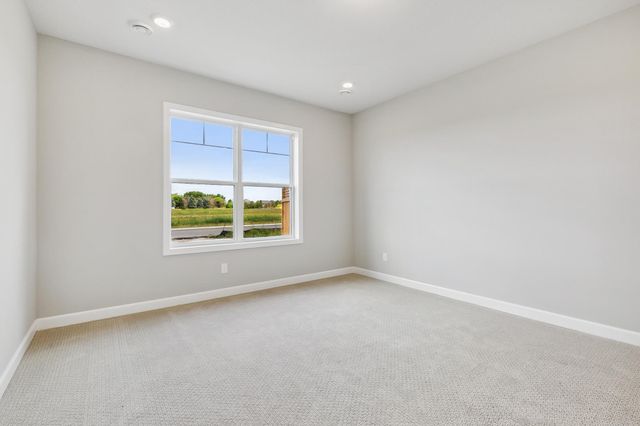 8203 Haywood Drive, Lino Lakes, MN 55014